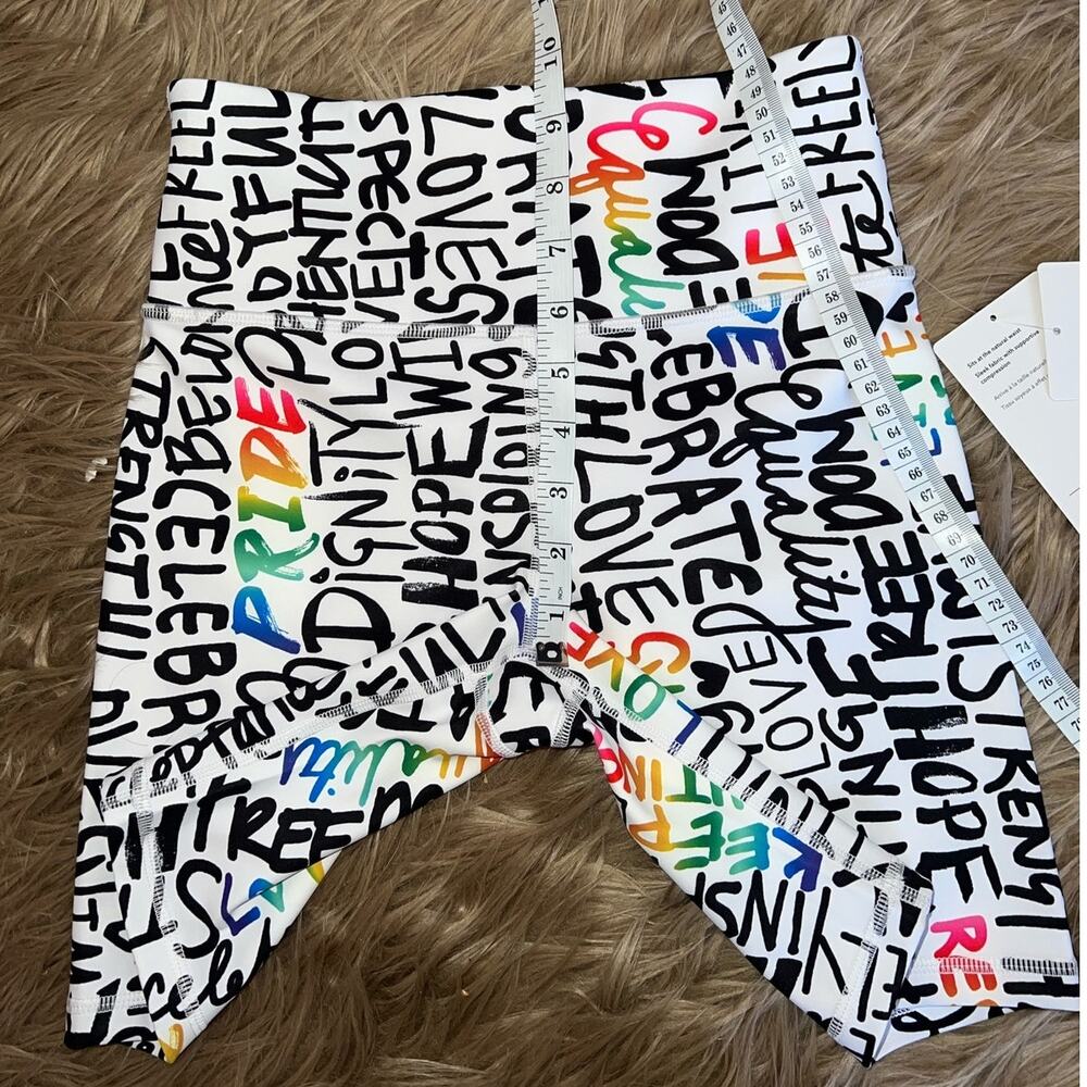 New Athleta Women's Pride High Waisted Elation Train Shorts size S - Picture 5 of 8